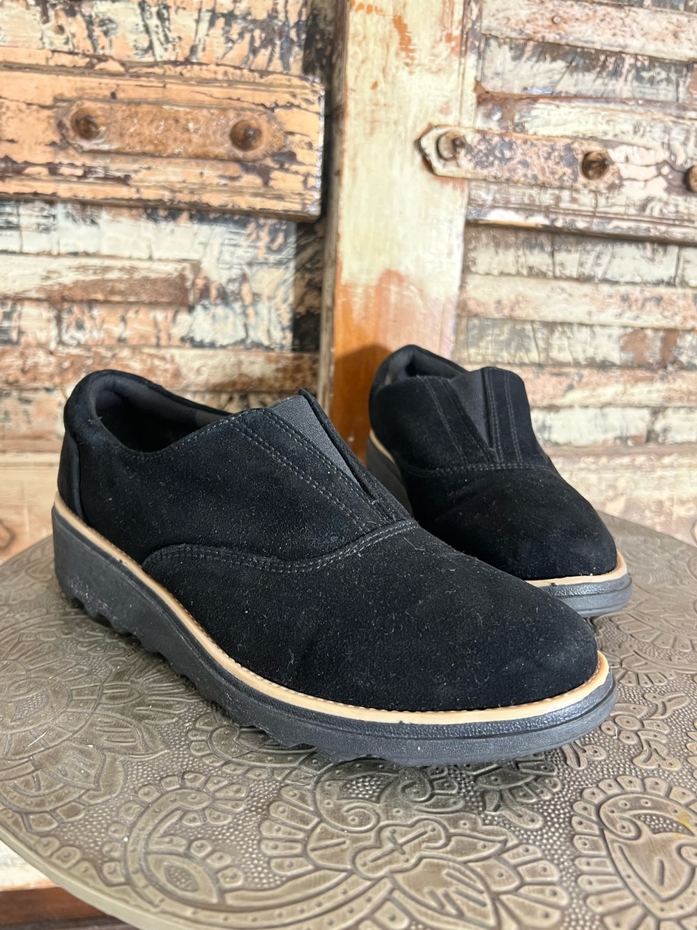 Clarks Sharon Sail Women’s Black Suede Slip-On Casual Shoes, Loafers, EUC, 7.5